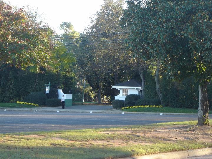 Augusta-06.JPG - Bekannt ist die Stadt auch durch das Profi-Golfturnier The Masters Tournament, eines der vier Majors das hier jedes Jahr ausgetragen wird.