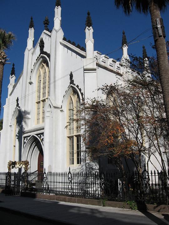 Charleston-13.JPG - Rund 800 Gebäude aus dem 18., und 19.Jahrhundert geben Charleston heute noch das Aussehen einer kolonialen Hafenstadt.