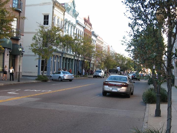 Charleston-15.JPG - Nach dem Krieg sank die Stadt in die Bedeutungslosigkeit hinab und erholte sich erst wieder im Zweiten Weltkrieg, als die Marine im Hafen Werftanlagen errichtete.