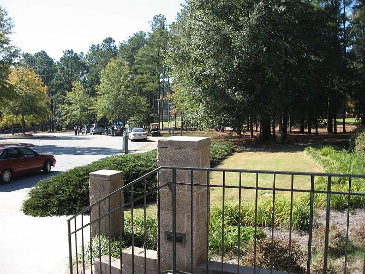 Cheraw-State-Park-03.JPG - Der Eintritt zum Park ist frei und er ist besonders beliebt bei Camper. Es gibt auch einenspeziellen Weg für Pferde, der durch den Park führt.