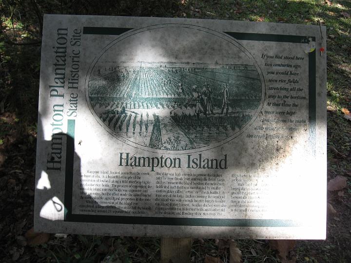 Hampton-10.JPG - Einzelheiten kann man an den überall aufgestellten Tafeln lesen, die das Plantagenleben im Detail beschrieben.