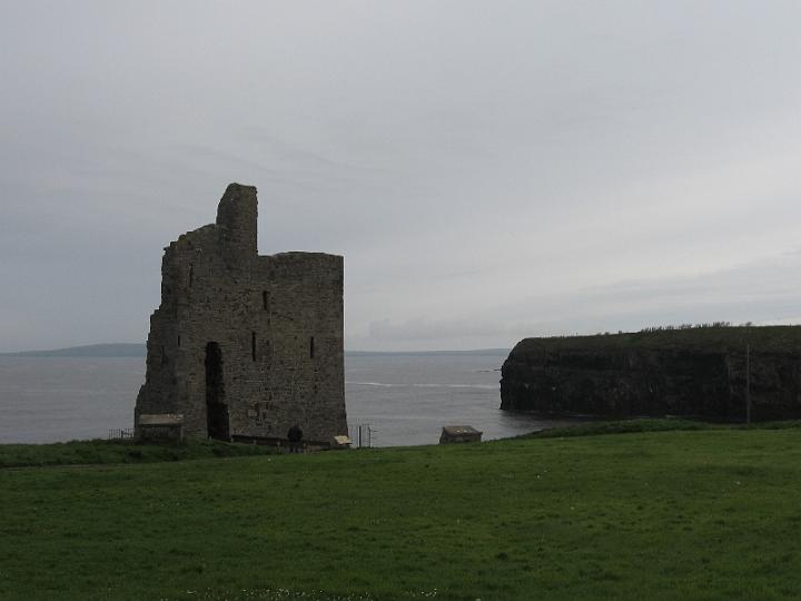Ballybunion-08.JPG - Fast noch spektakulärer ist der Cashen Course, der in teilweise haushohe Dünen verläuft.