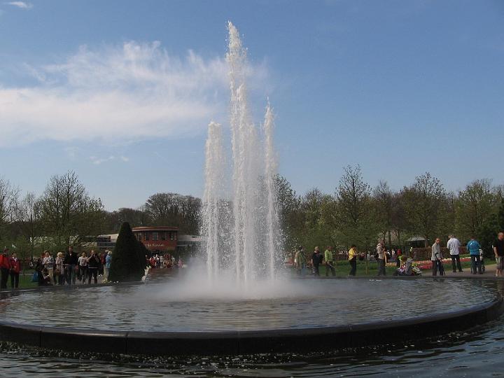Keukenhof-04.jpg - 1857 erstellte der Landschaftsarchitekt Zocher den Gartenplan für das Schloss Keukenhof.