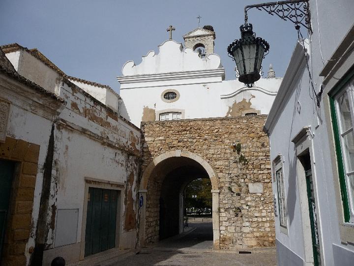 Faro-10.JPG - 1217 plündern Kreuzritter während der Reconquista die Stadt. Nachdem sie Faro von seinem Hinterland abgeschnitten hatten, eroberte der portugiesische König Afonso III. Faro im Jahr 1249.