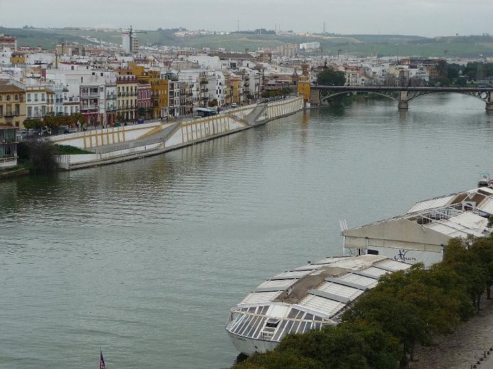 Gualdaquivir-10.JPG - Die antike Stadt Tartessos soll sich an der Flussmündung des Guadalquivir befunden haben; allerdings konnte ihr genauer Ort bis heute noch nicht entdeckt werden.