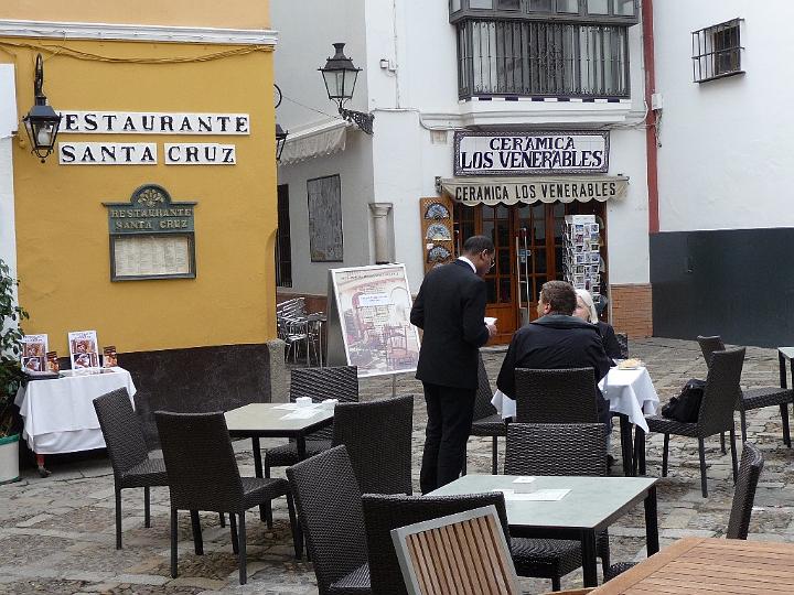 Kulinarisch-05.JPG - Eine Tapa  (span. „Deckel“, „Abdeckung“) ist ein kleines Appetithäppchen, das in Tapas-Bars üblicherweise zu Wein, jedoch auch zu Bier gereicht wird.