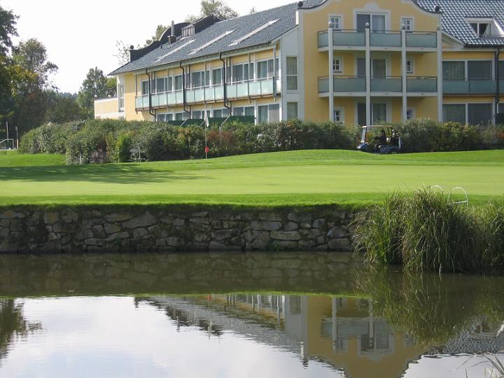 Golfsport-07.JPG - Tatsächlich entwickelte in Holland, Frankreich und Belgien weitere Vorläufer des heutigen Golfs, wie das Kolven oder das Chole.